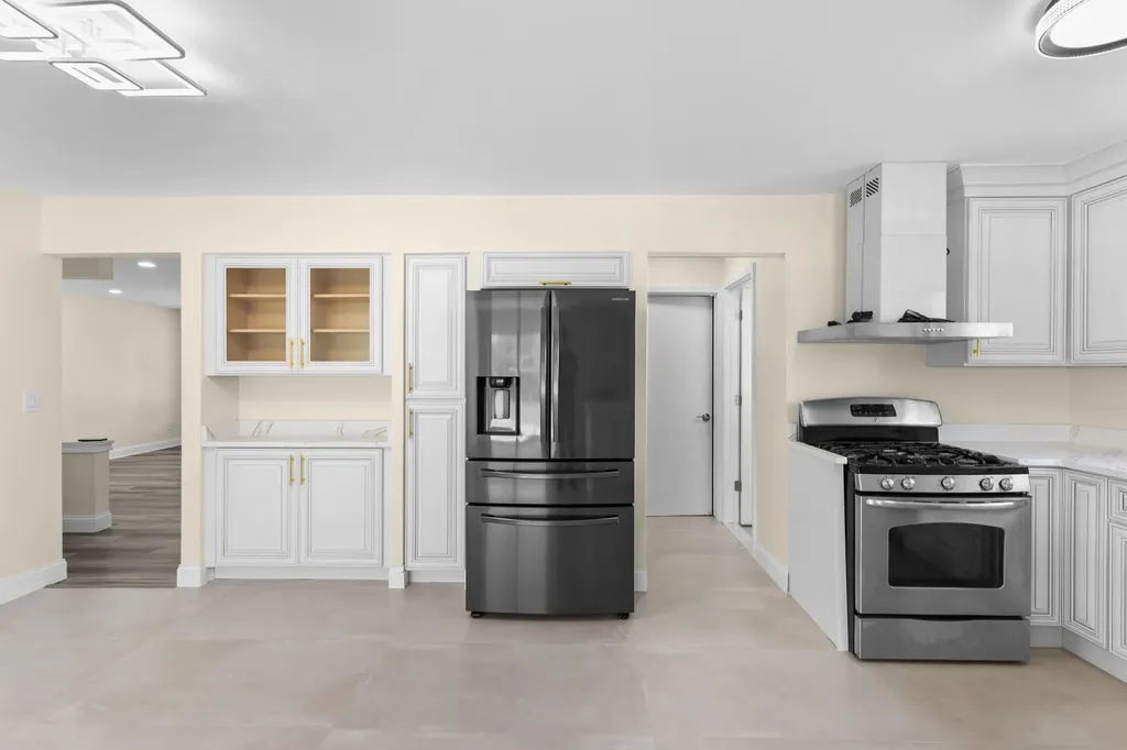 14358 Talbot Drive Warren City MI 48088