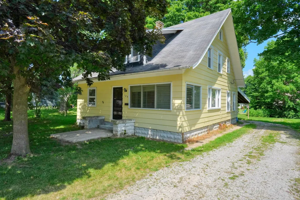 120 Clark Street Morenci City MI 49256