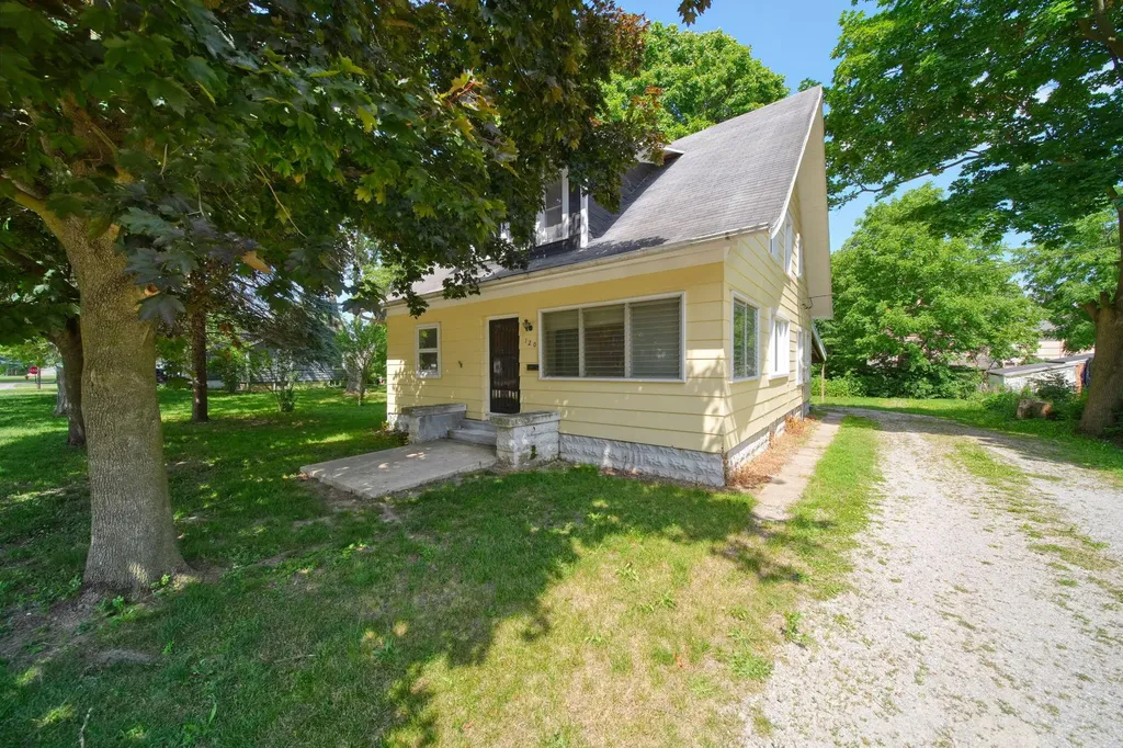 120 Clark Street Morenci City MI 49256