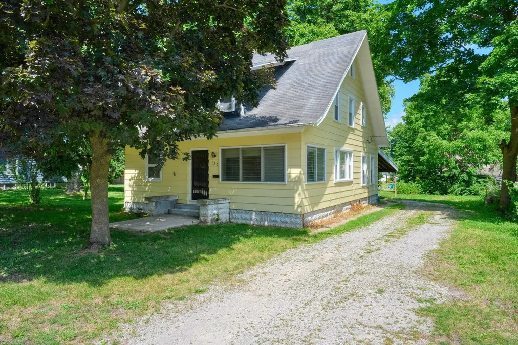 120 Clark Street Morenci City MI 49256