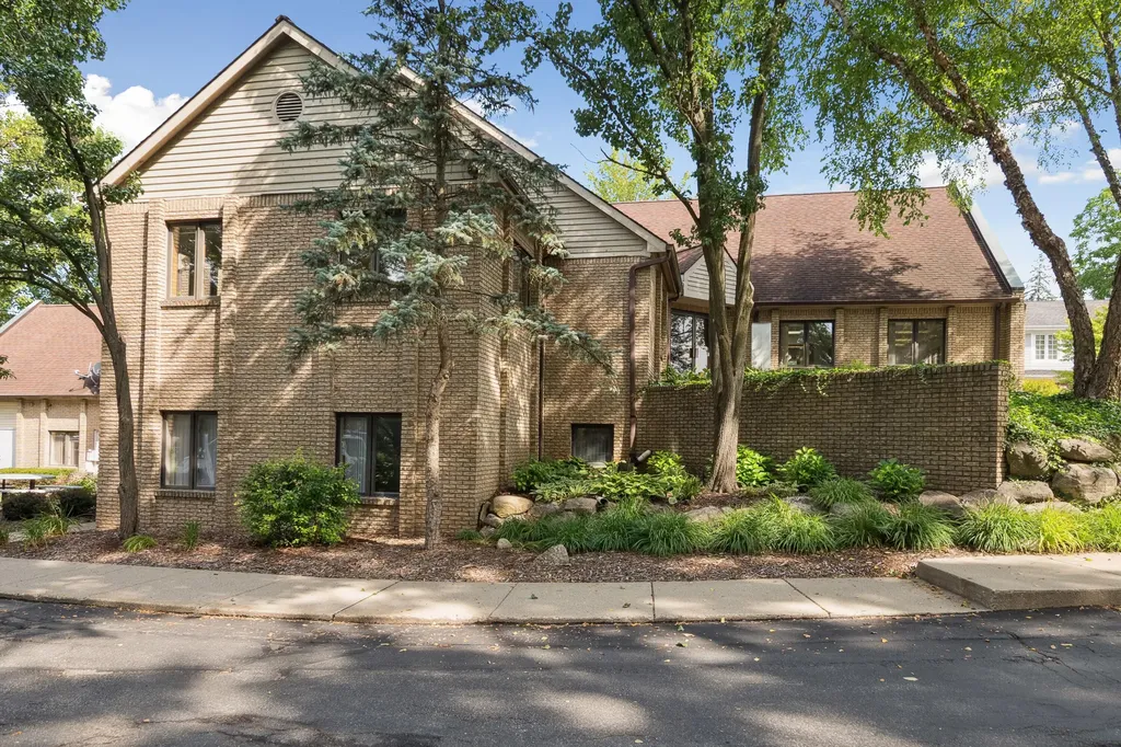 1181 N Milford Road Milford Village MI 48381