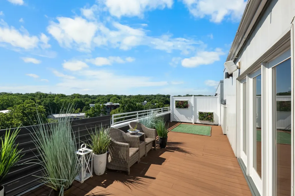 121 W Kingsley Street Ann Arbor City MI 48103