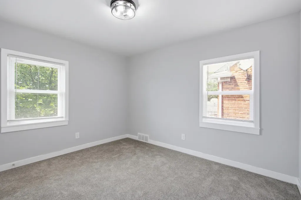 18603 Roselawn Street Detroit City MI 48221