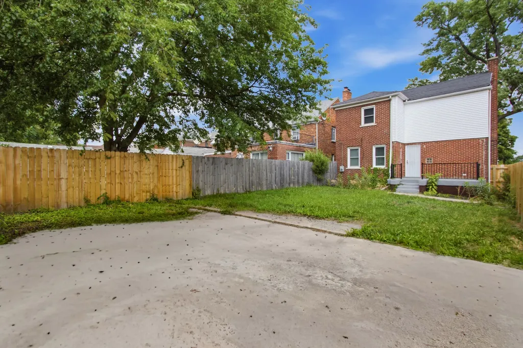 18603 Roselawn Street Detroit City MI 48221