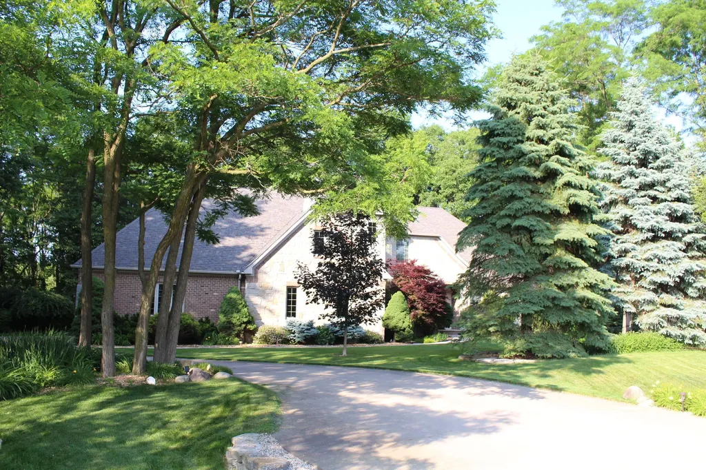 60 Timber Ridge Court York Charter Township MI 48160