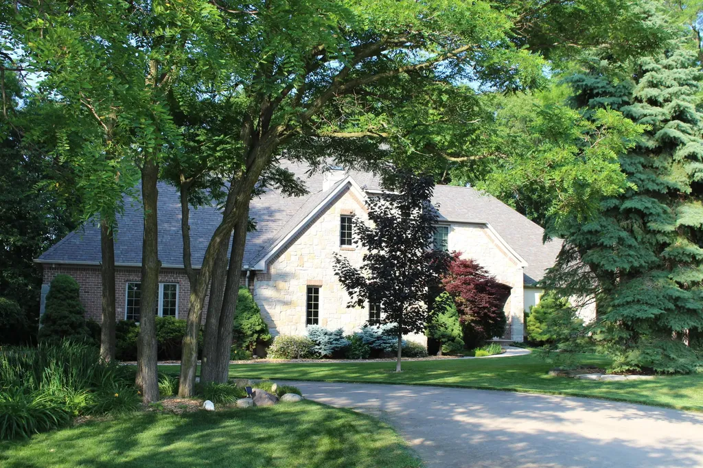 60 Timber Ridge Court York Charter Township MI 48160