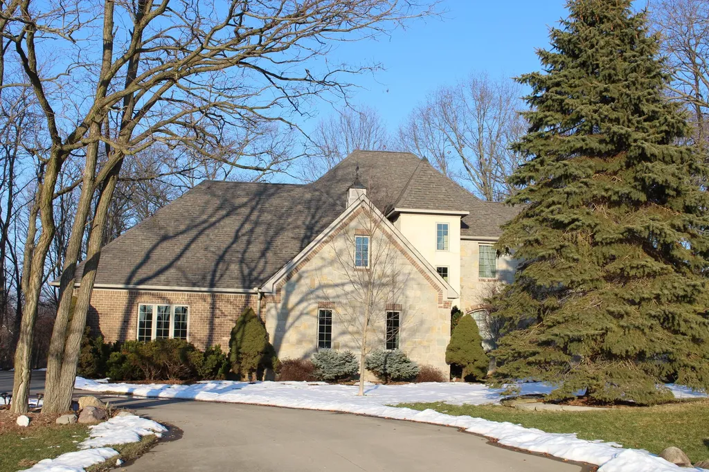 60 Timber Ridge Court York Charter Township MI 48160