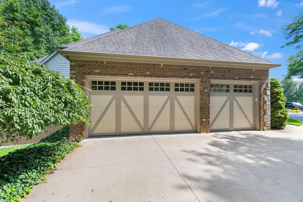 60 Timber Ridge Court York Charter Township MI 48160