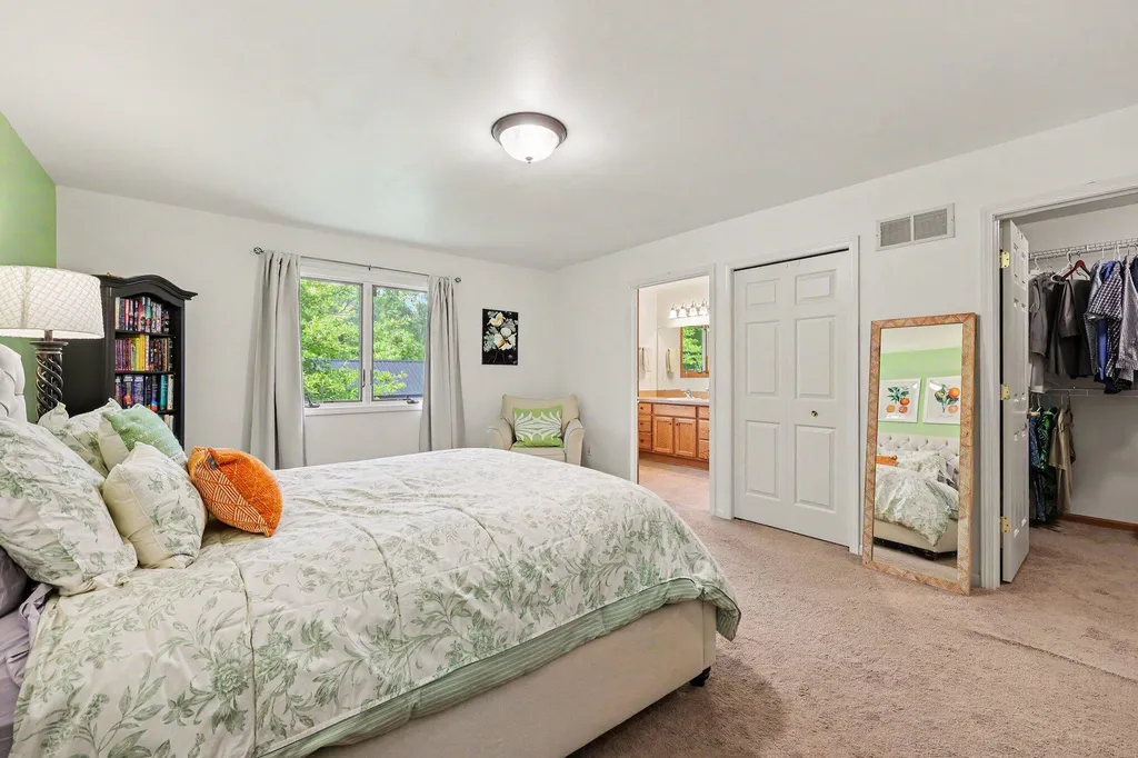 3986 Arcadia Drive Pittsfield Charter Township MI 48108