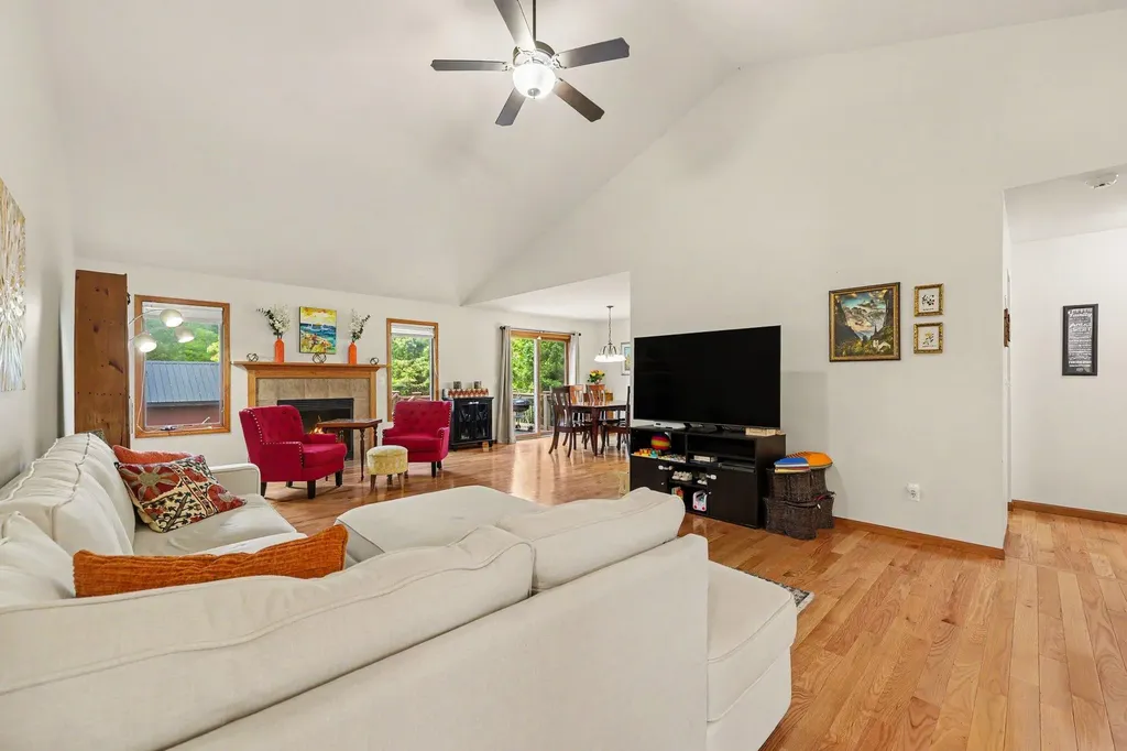 3986 Arcadia Drive Pittsfield Charter Township MI 48108