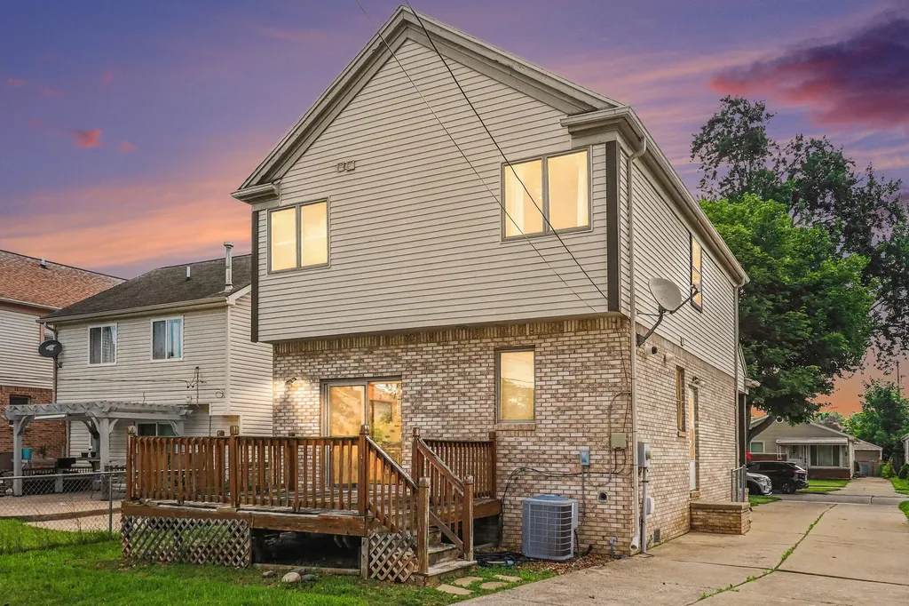3944 Ziegler Street Dearborn Heights City MI 48125
