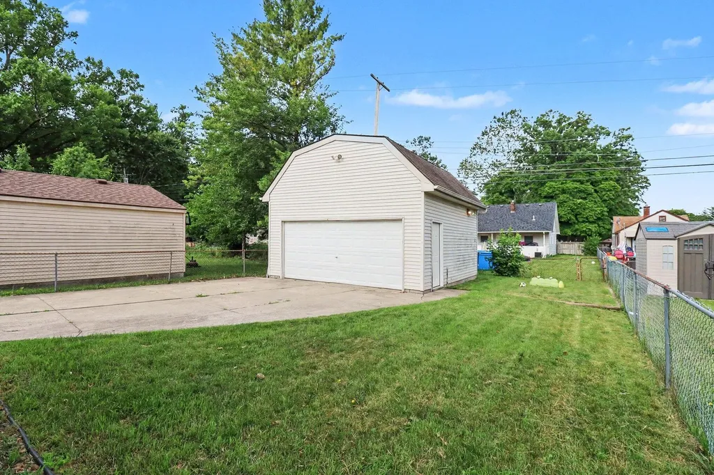 3944 Ziegler Street Dearborn Heights City MI 48125