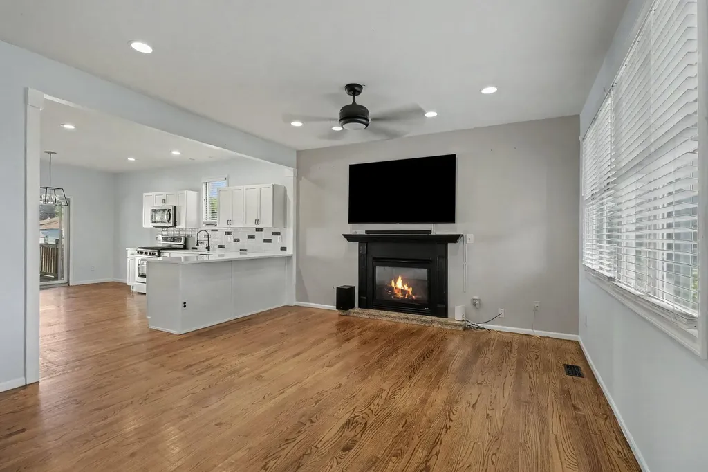 3944 Ziegler Street Dearborn Heights City MI 48125