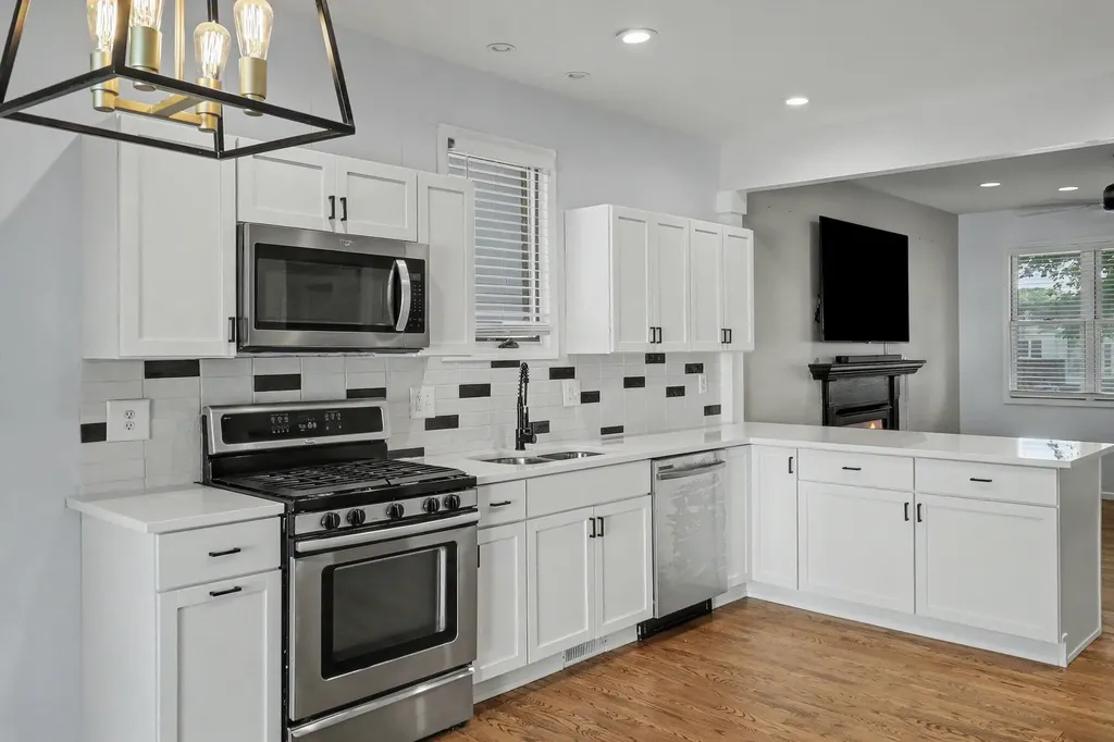 3944 Ziegler Street Dearborn Heights City MI 48125