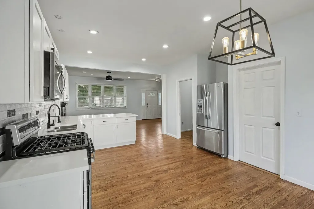 3944 Ziegler Street Dearborn Heights City MI 48125