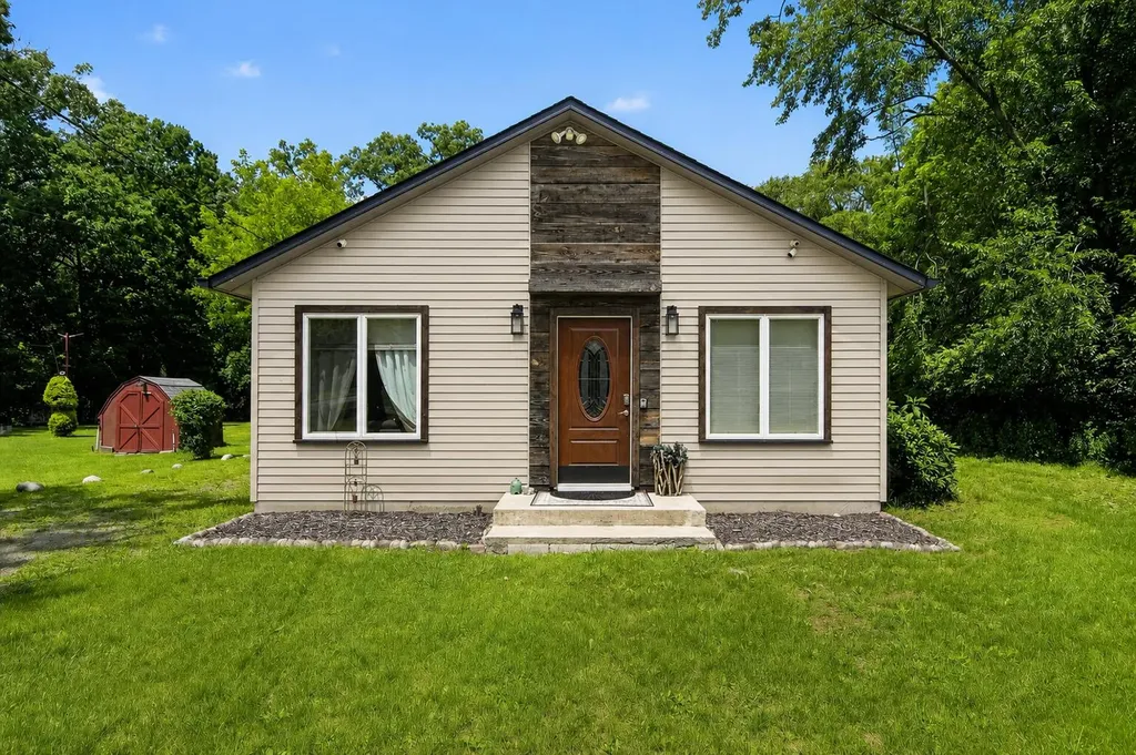 26844 Shiawassee Street Southfield City MI 48033