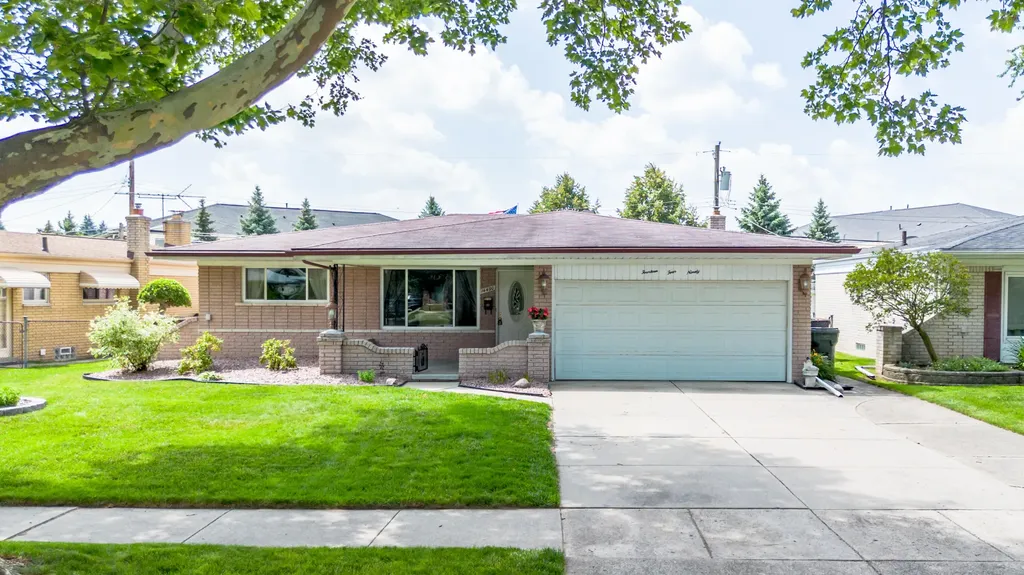 14490 Edshire Drive Sterling Heights City MI 48312