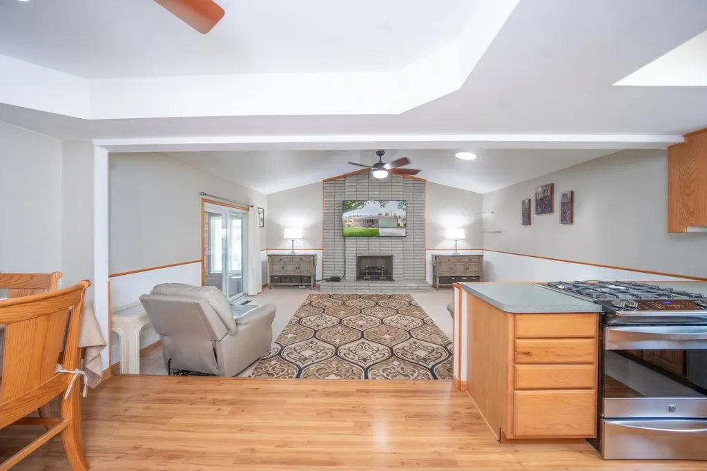 14490 Edshire Drive Sterling Heights City MI 48312