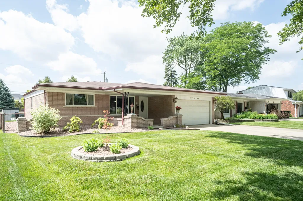 14490 Edshire Drive Sterling Heights City MI 48312