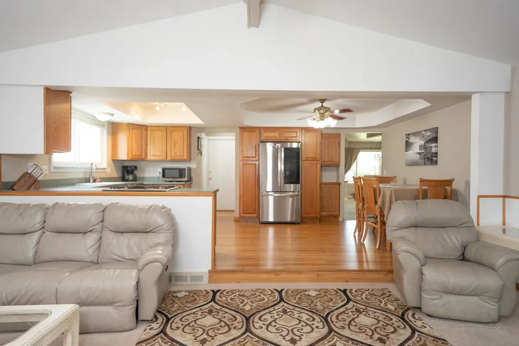 14490 Edshire Drive Sterling Heights City MI 48312