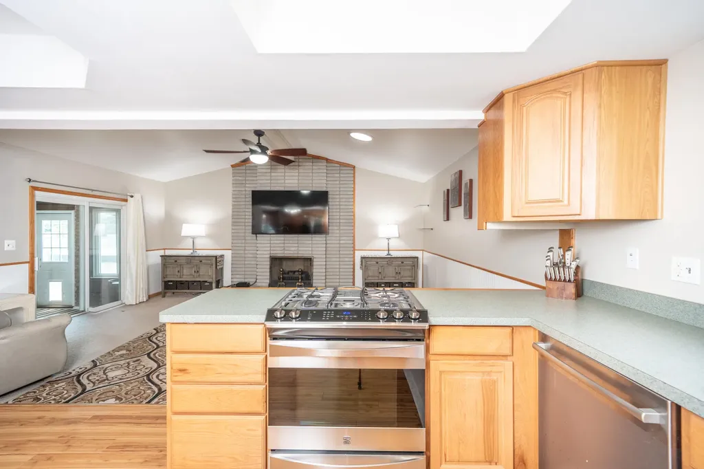 14490 Edshire Drive Sterling Heights City MI 48312