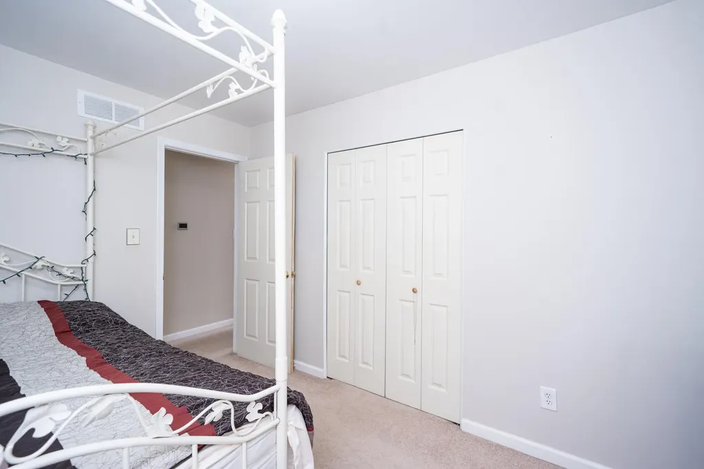 14490 Edshire Drive Sterling Heights City MI 48312