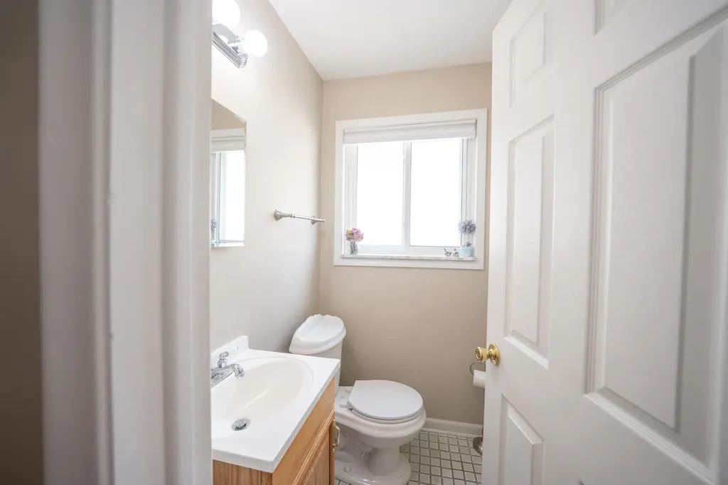 14490 Edshire Drive Sterling Heights City MI 48312