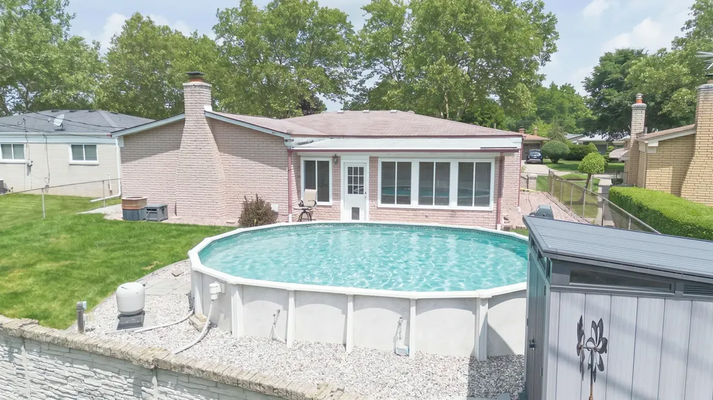 14490 Edshire Drive Sterling Heights City MI 48312