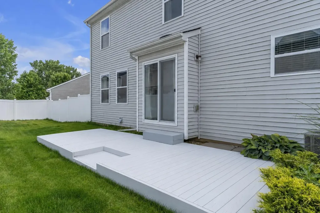 8334 Crab Apple Trail Lima Township MI 48130
