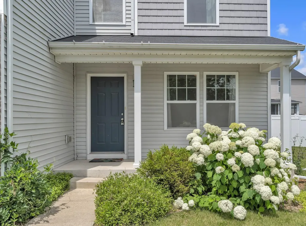 8334 Crab Apple Trail Lima Township MI 48130