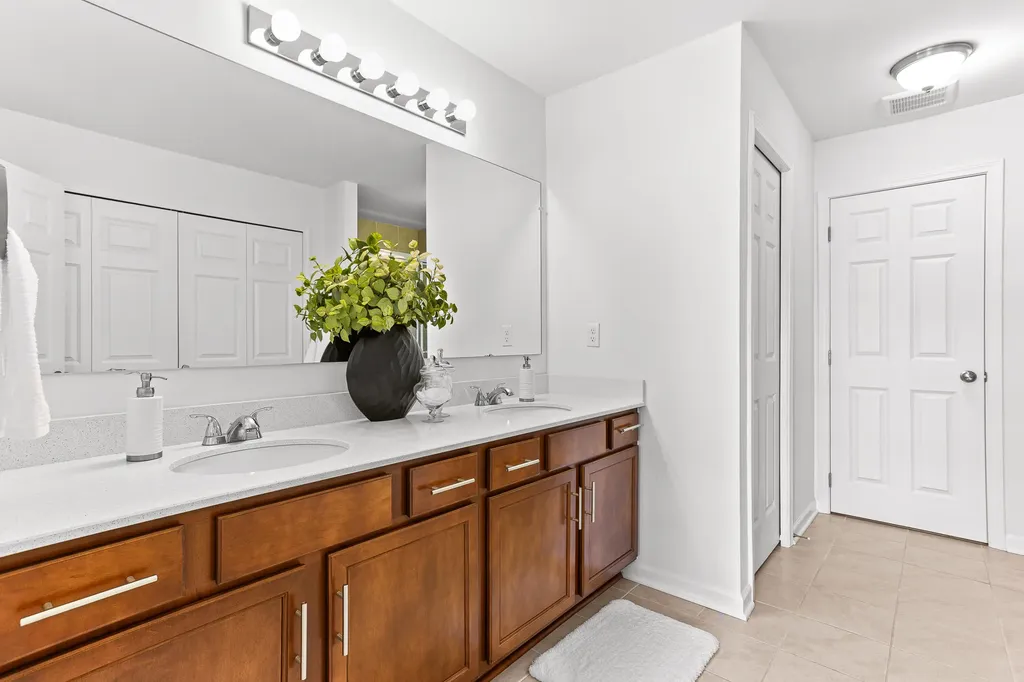 286 Springview Street Scio Township MI 48103