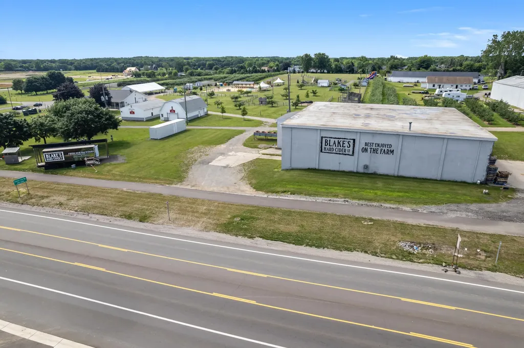 25352 Potomac Drive South Lyon City MI 48178