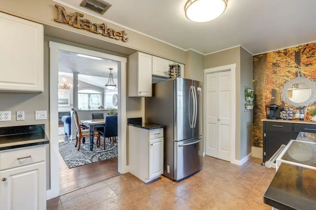 51479 Summit Street Paw Paw Township MI 49079