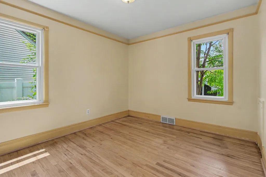 1210 Hull Ypsilanti Charter Township MI 48198