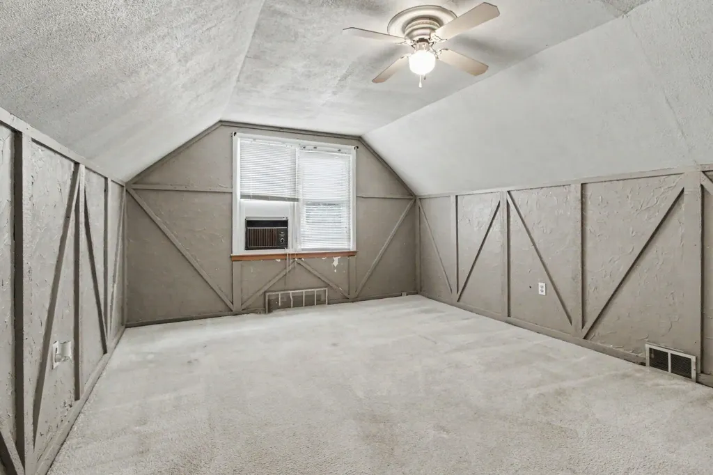 1210 Hull Ypsilanti Charter Township MI 48198