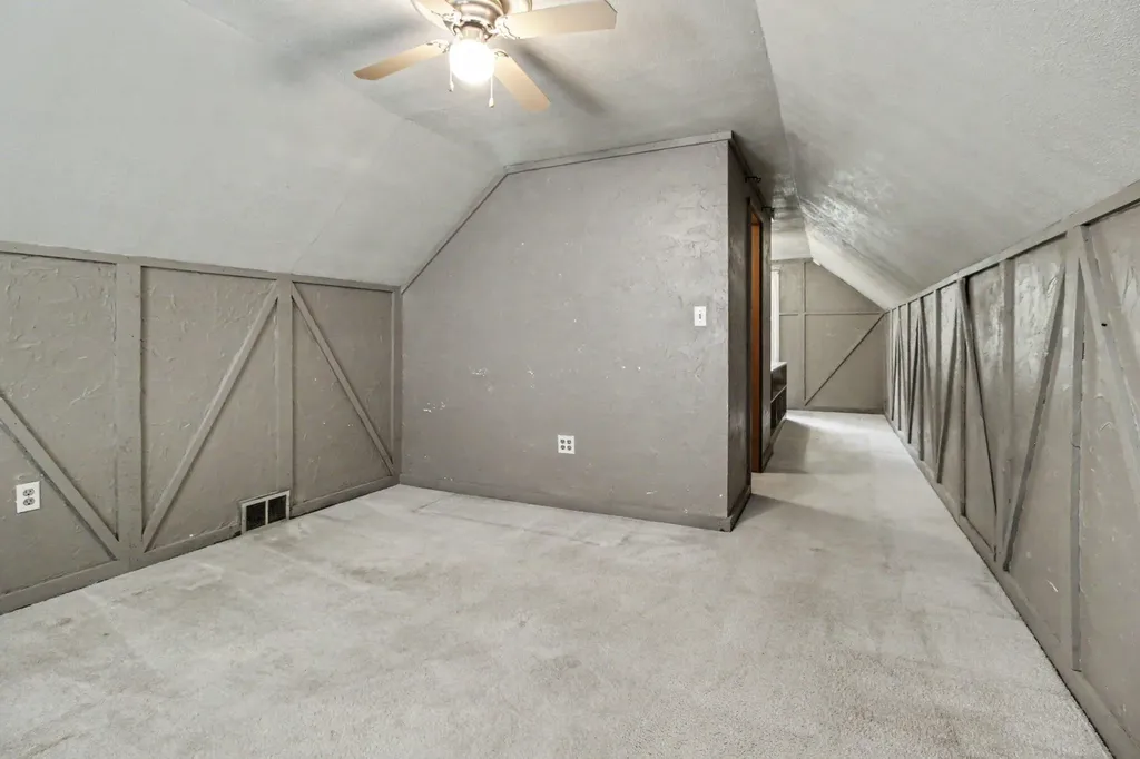 1210 Hull Ypsilanti Charter Township MI 48198