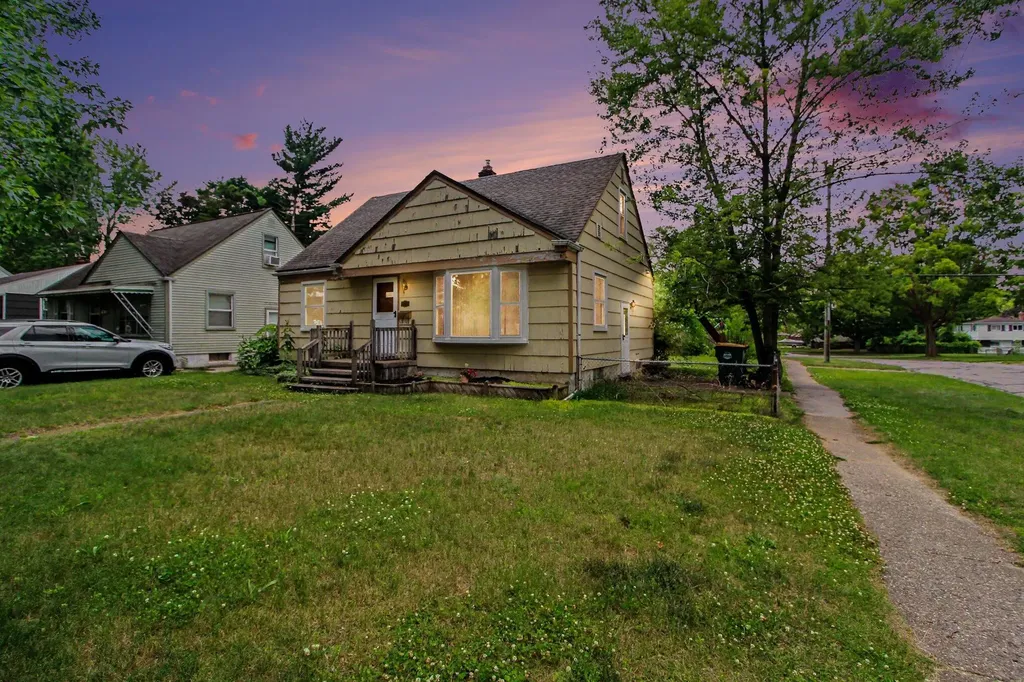 1210 Hull Ypsilanti Charter Township MI 48198