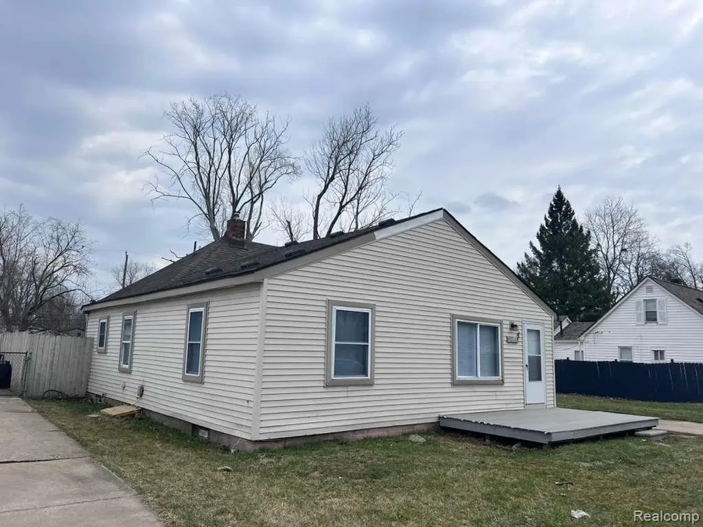 15163 Beech Daly Road Taylor City MI 48180