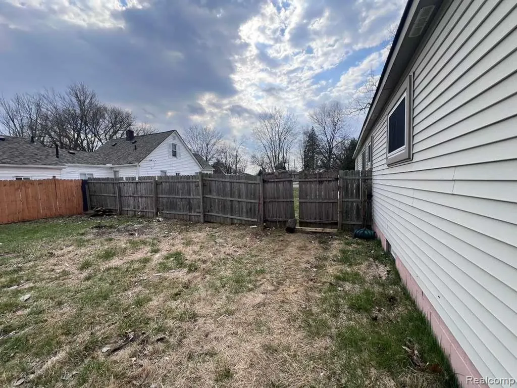 15163 Beech Daly Road Taylor City MI 48180