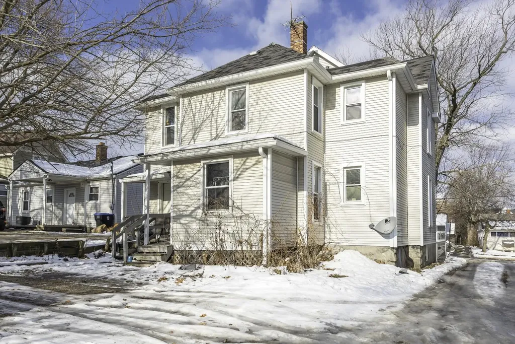 611 Emmet Street Ypsilanti City MI 48197