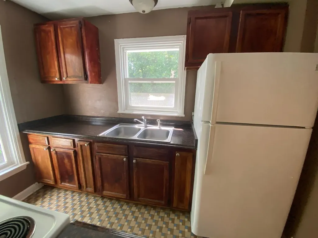611 Emmet Street Ypsilanti City MI 48197