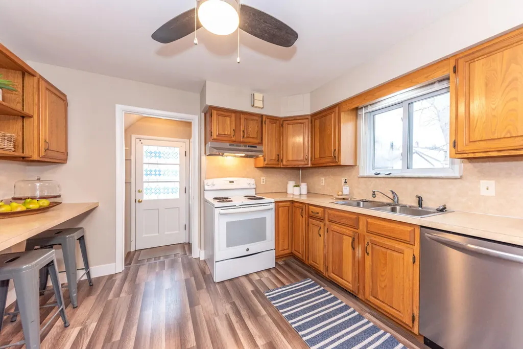 1408 E Park Place Ann Arbor City MI 48104