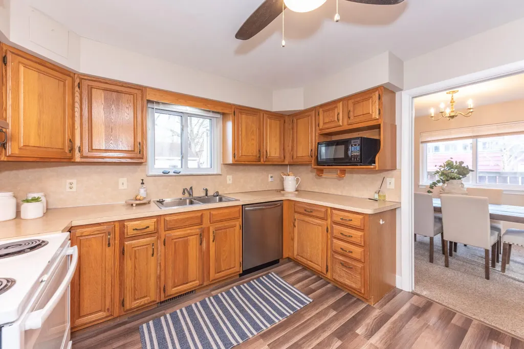 1408 E Park Place Ann Arbor City MI 48104