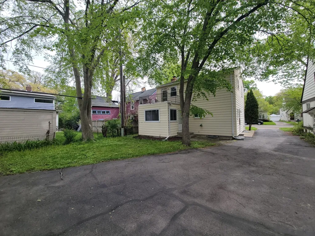 1408 E Park Place Ann Arbor City MI 48104