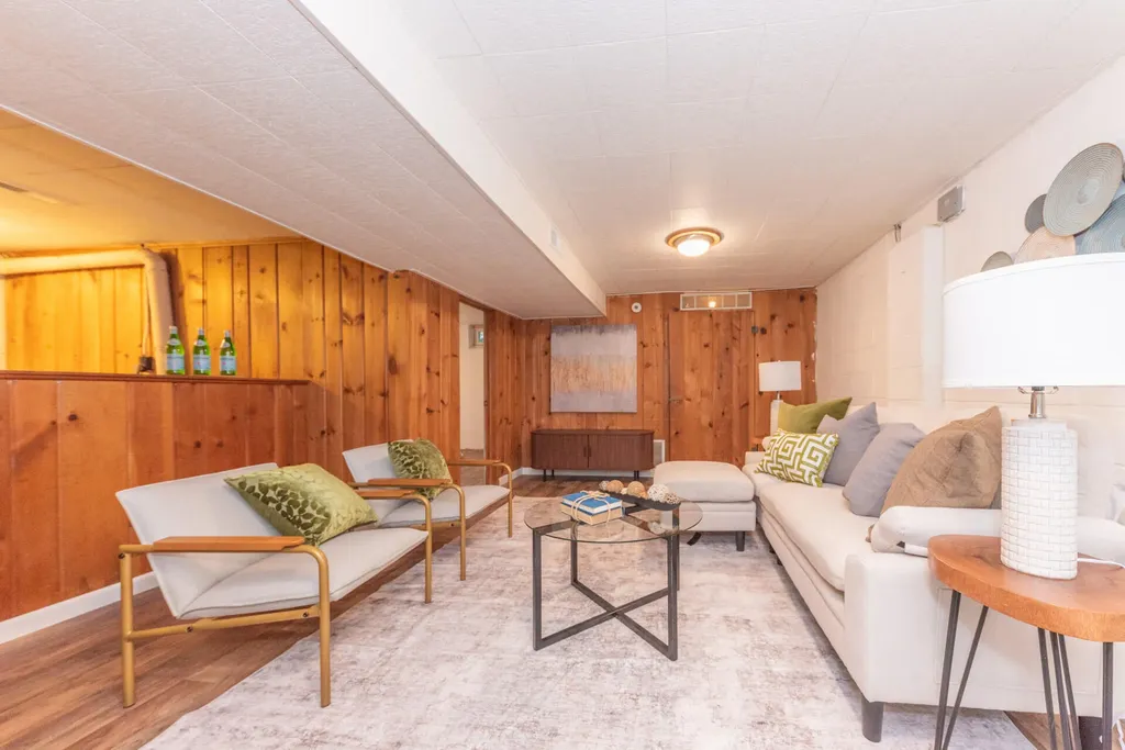 1408 E Park Place Ann Arbor City MI 48104