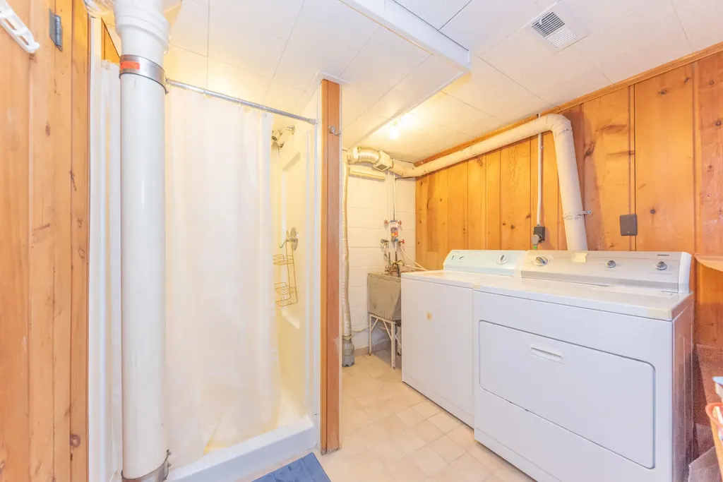 1408 E Park Place Ann Arbor City MI 48104