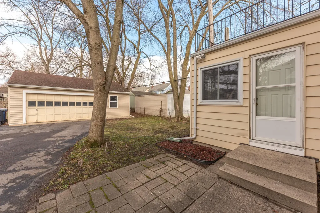 1408 E Park Place Ann Arbor City MI 48104
