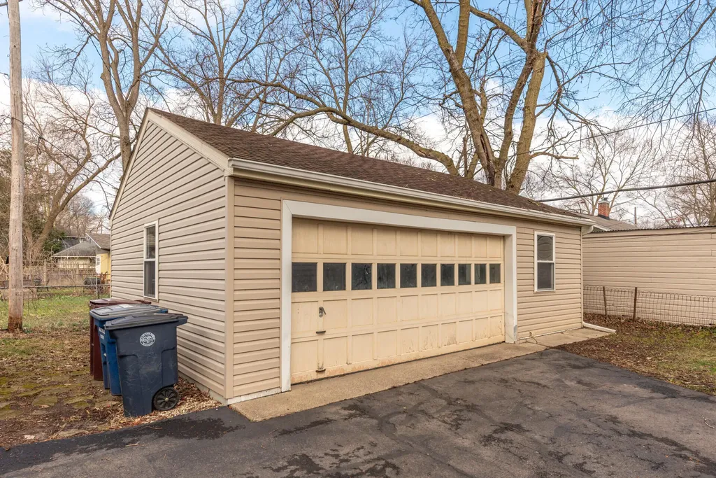 1408 E Park Place Ann Arbor City MI 48104