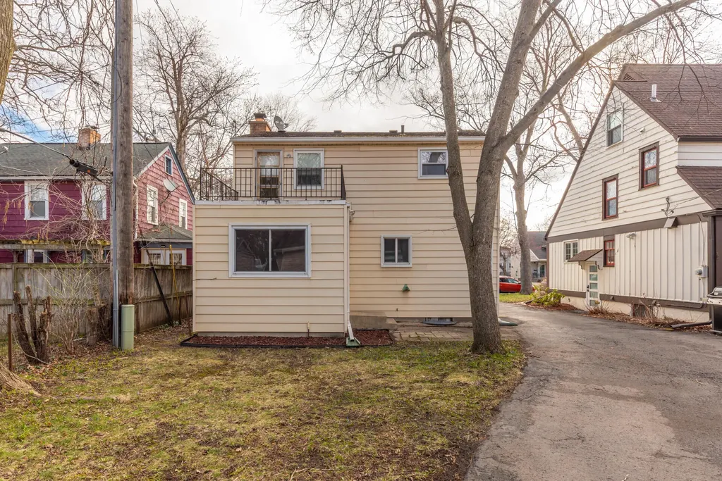 1408 E Park Place Ann Arbor City MI 48104