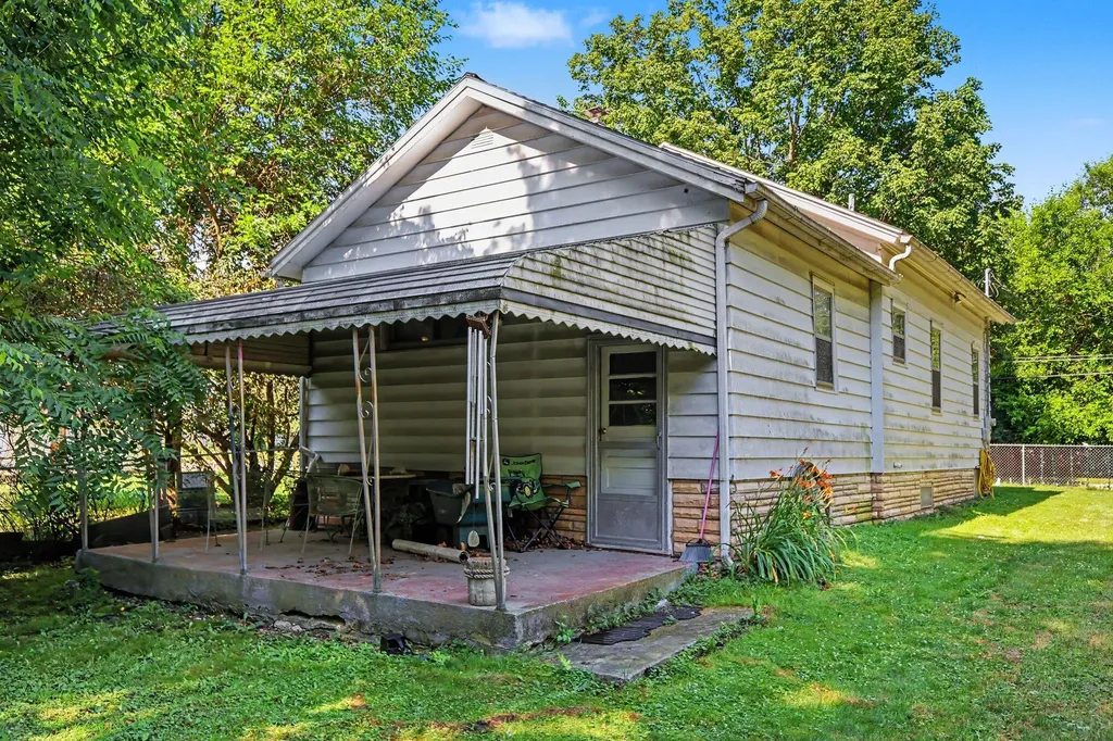 1109 Scott Street Jackson City MI 49202